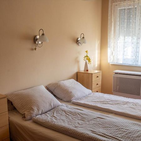 Pavai Apartman Hajduszoboszlo Exterior photo