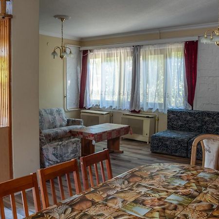 Pavai Apartman Hajduszoboszlo Exterior photo