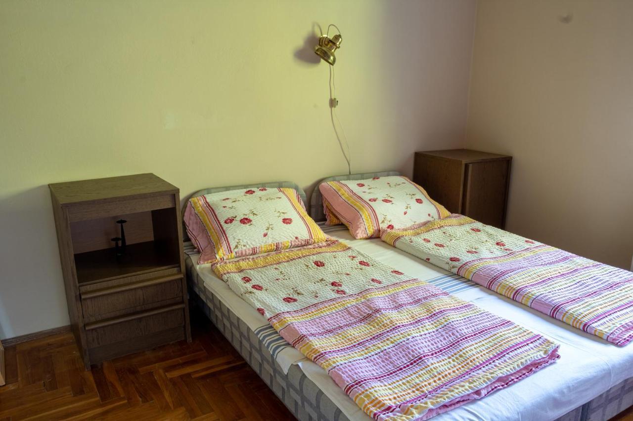 Pavai Apartman Hajduszoboszlo Exterior photo